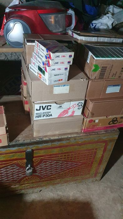 Video kaseta sotiladi