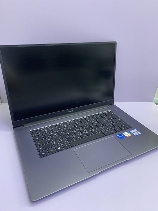 Ноутбук Huawei Matebook / #МА857804