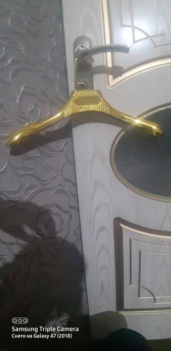 Вешилки для одежды