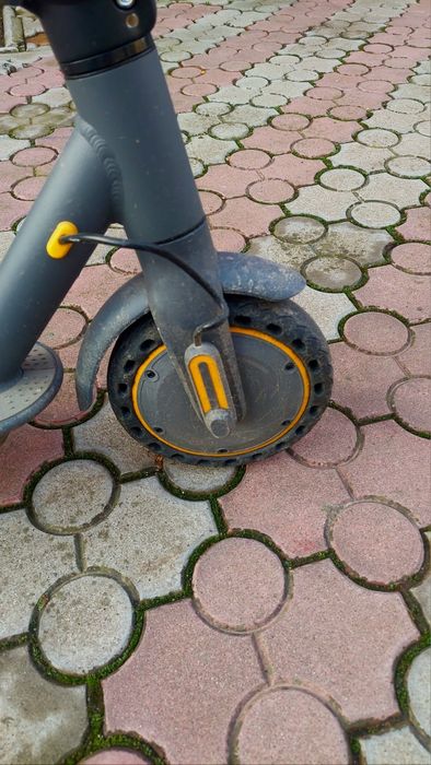 Trotinetă electrică 45 km/h