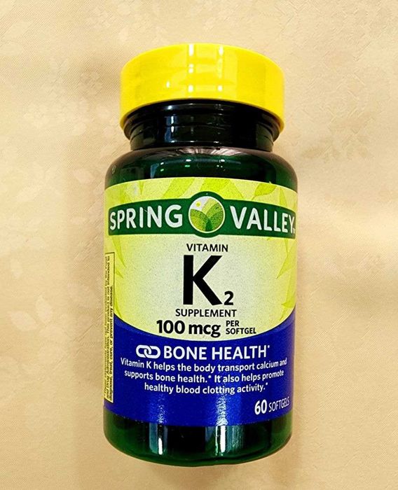 Продается витамин К-2 от Spring Valley, 100 mcg, 60 мягких капсул.