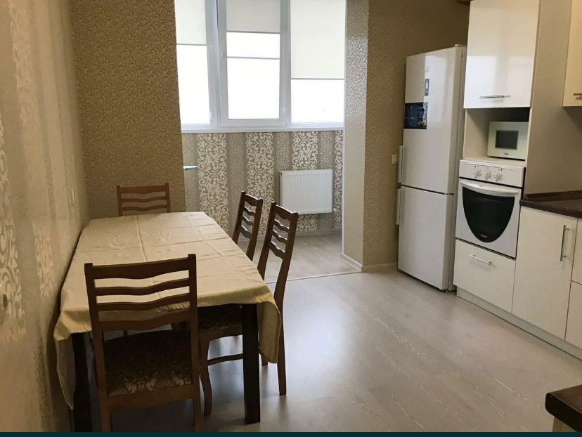 Сдается 2 ком кв левый берег жк Лазурный