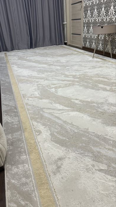 Продается ковер 2*5