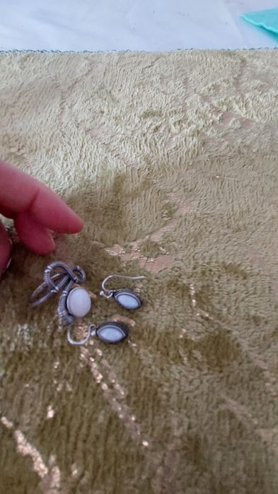 Продаю натуральный лунный камень