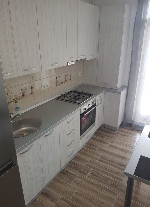 Garsoniera de închiriat decomandata