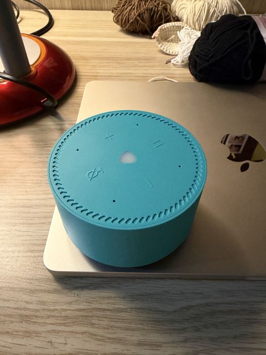 Продам станцию яндекс алиса лайт