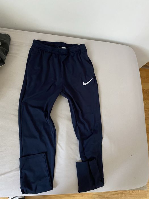 Vand trening nike URGENT!!!