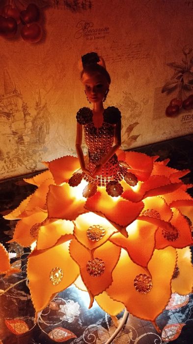 Светильники цветы