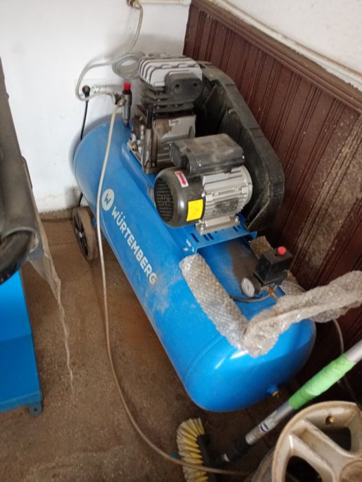 Se vinde aparat dejantat ,aparat echilibrat și compresor