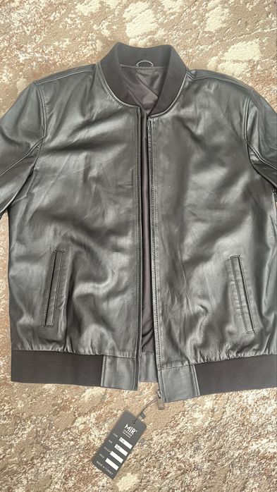 Кожаная куртка бомбер новая