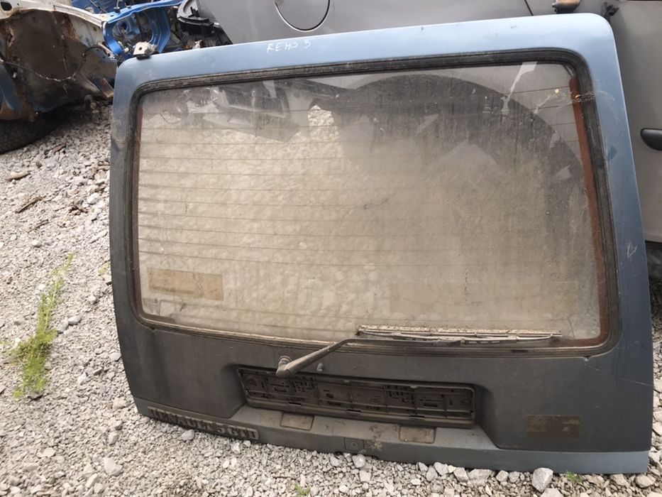 Заден капак стъкло Стоп фар  Рено 5