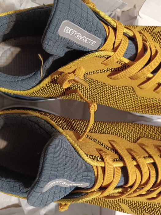 Спортни маратонки bugatti