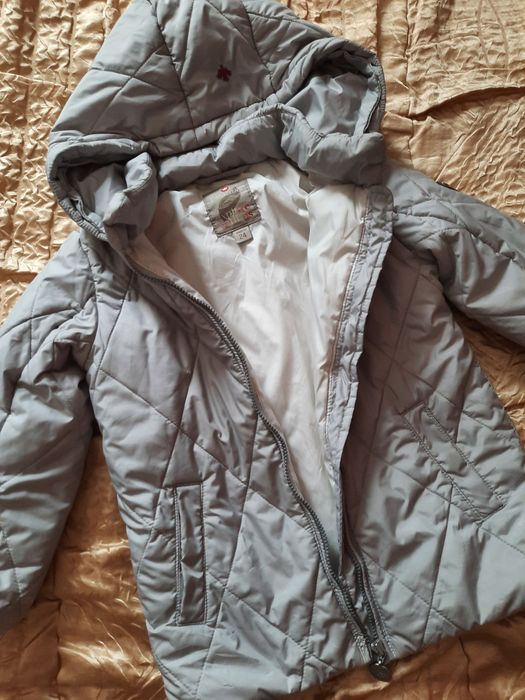 Продам детские куртки