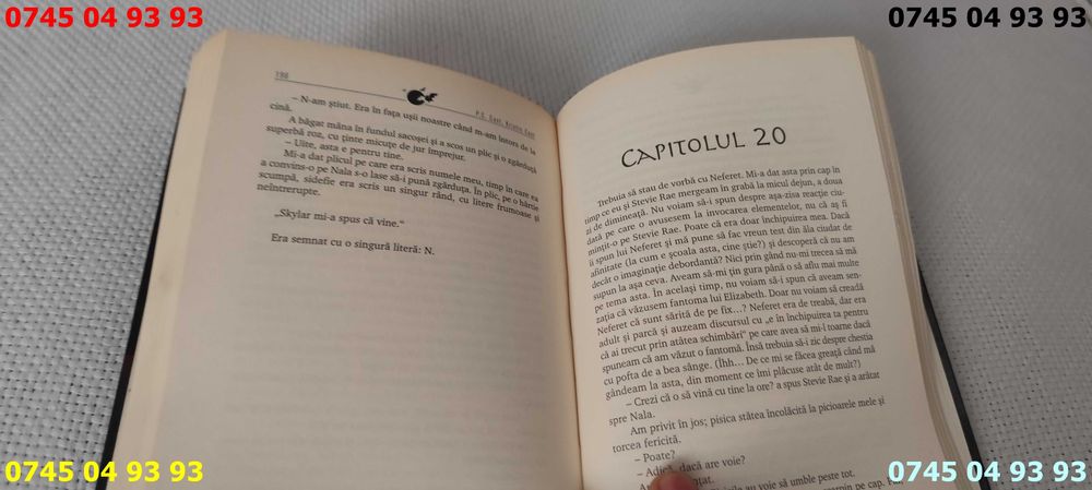 carte carti Semnul de P.C. Cast Kristin Cast