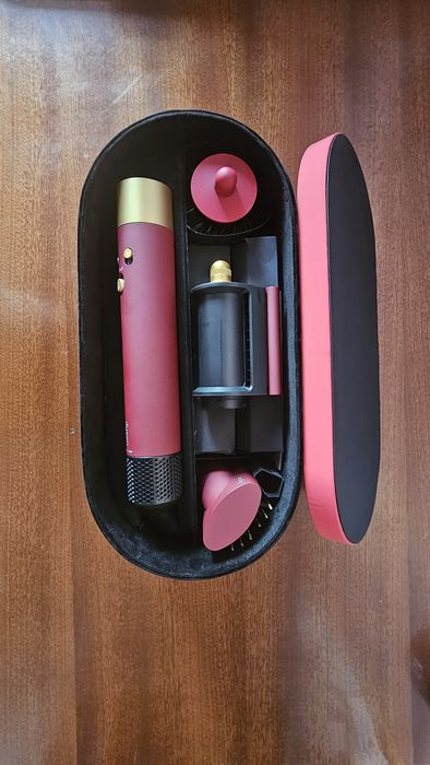 Продаю АБСОЛЮТНО новые Dyson