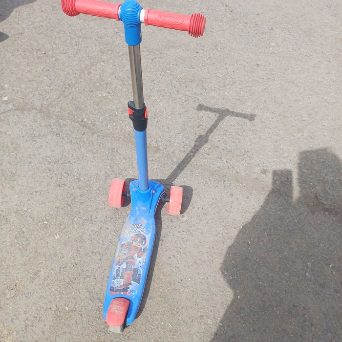 Самокат почти новый