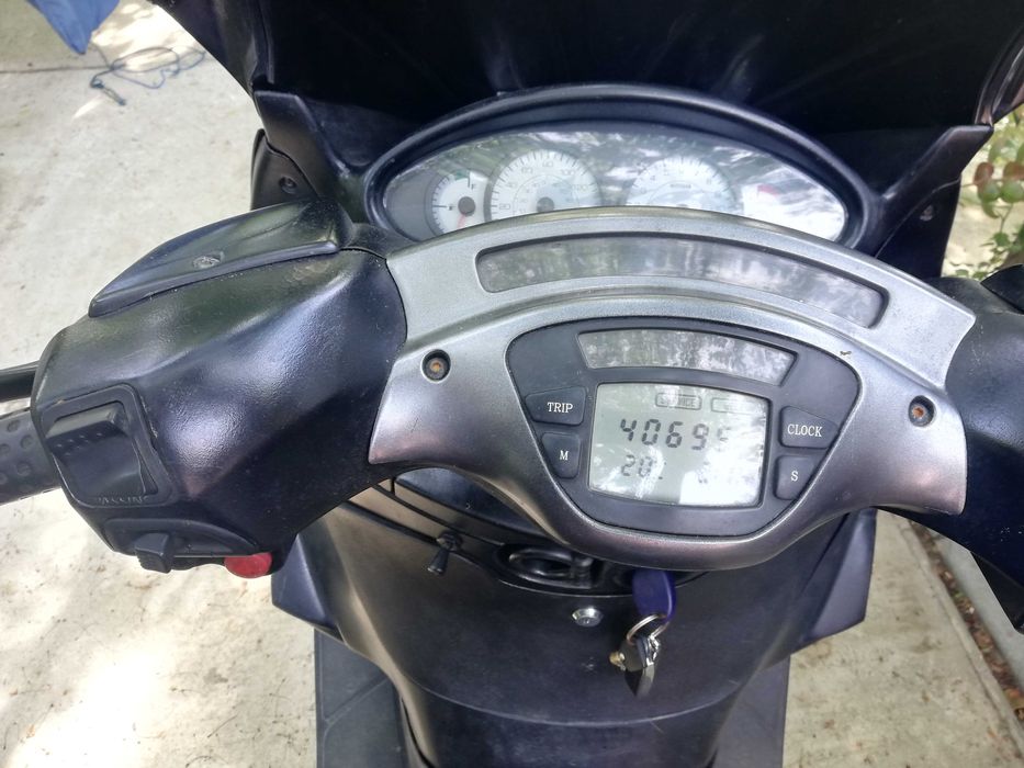 Maxi-scuter Piaggio X 9- 250 cm3,