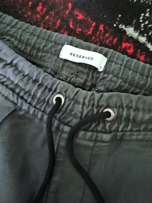 Детски панталон размер М Reserved