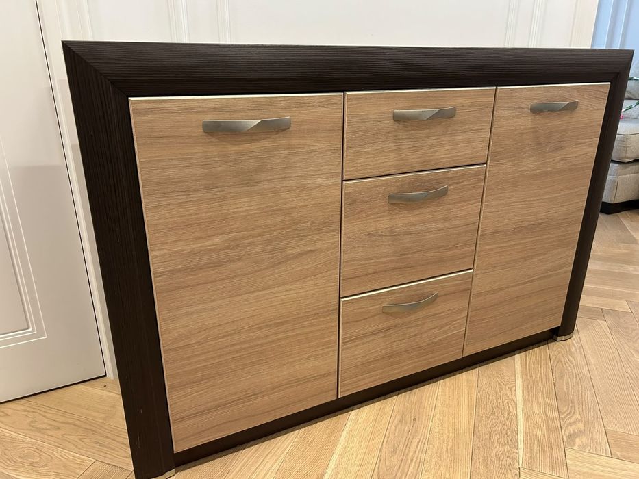 Комод 35 × 135см