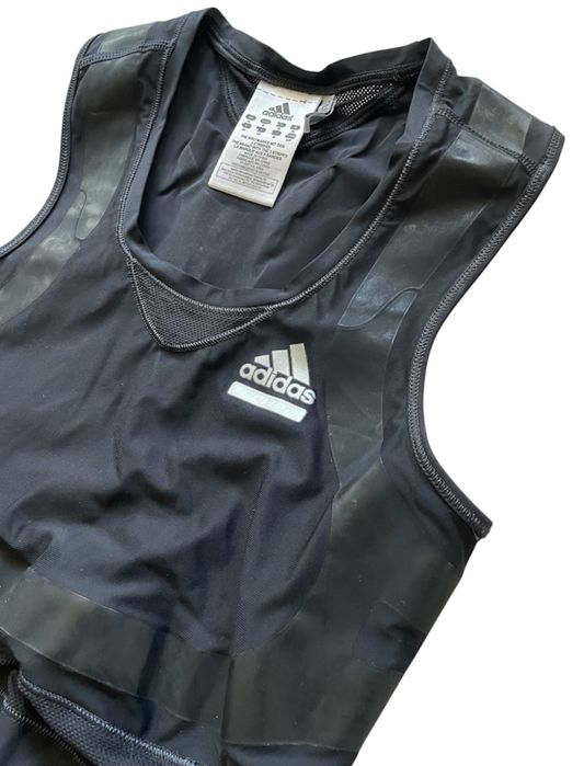 Дамски фитнес комплект клин и потник adidas