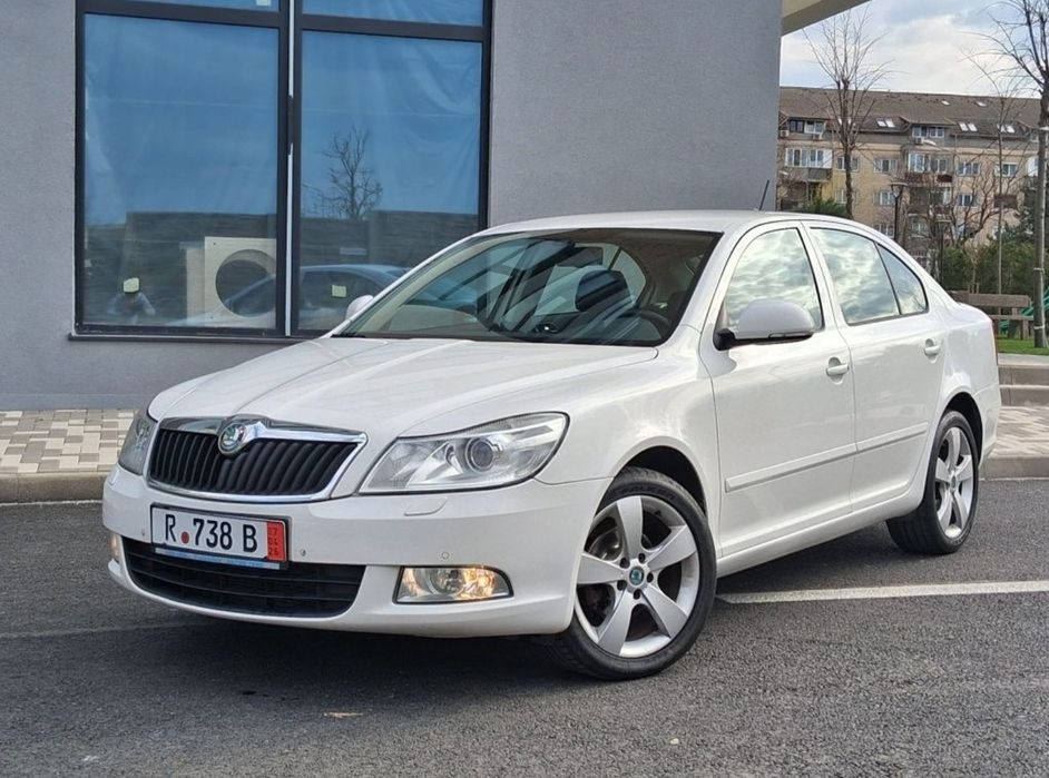 SKODA Octavia 2012 — imagine 2