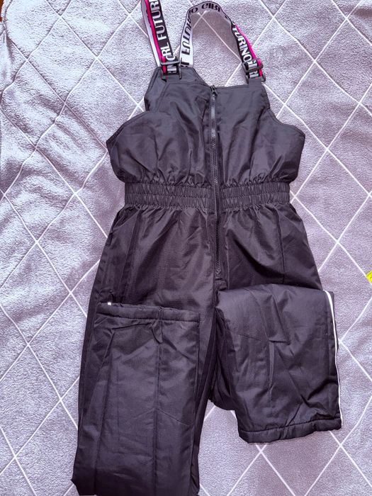 Зимний комбинезон для девочки
