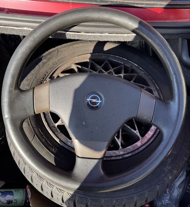 Opel Kadett GSI /Опел Кадет ГСИ Части налични