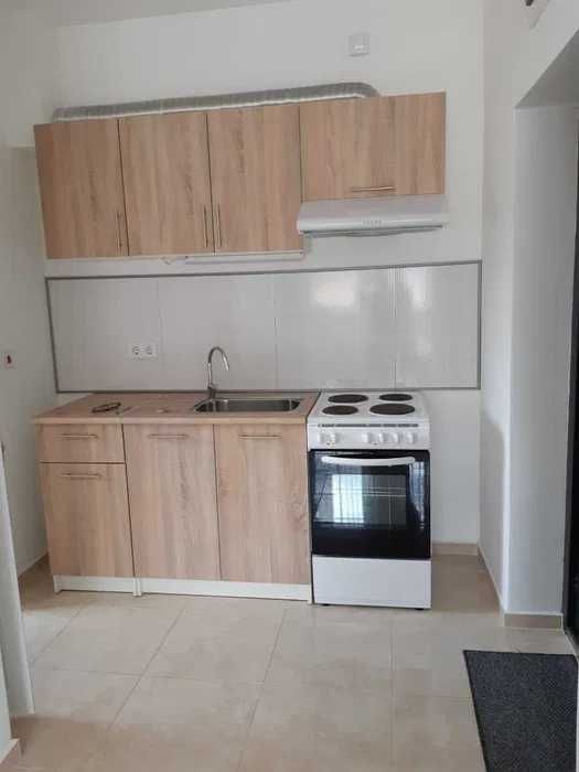 Дава се под наем Едностаен апартамент в София, Зона Б-18 - 42 кв.м за 196.35 € - Снимка #2