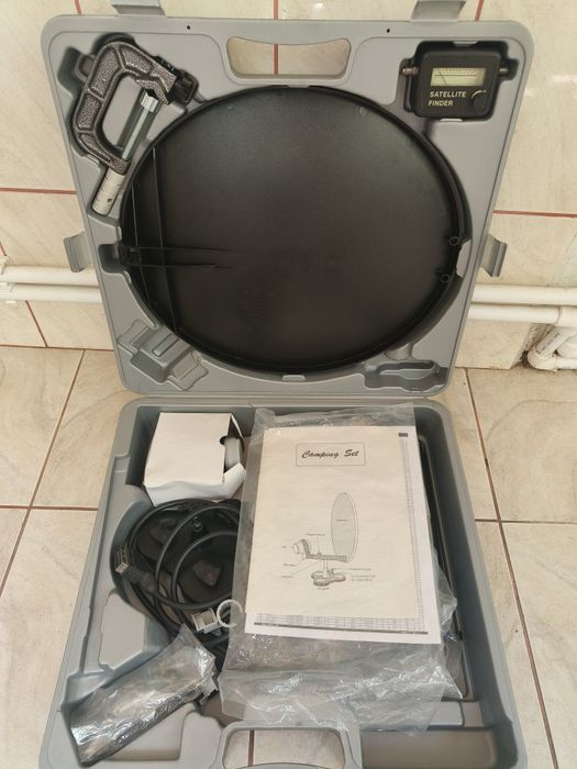 Vând kit antenă satelit portabilă