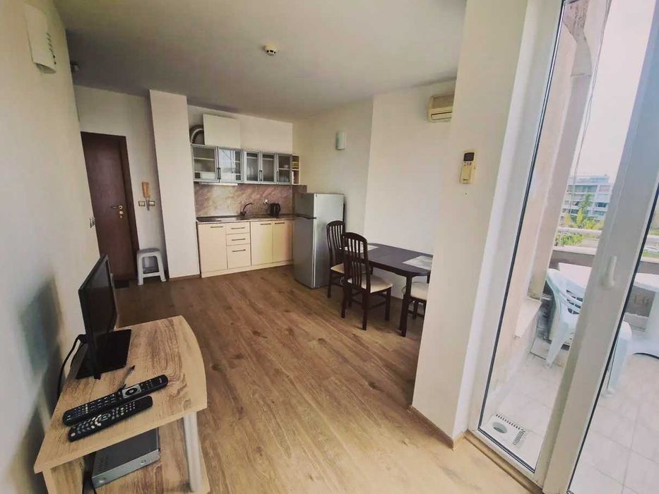 Продава се Двустаен апартамент в к.к. Слънчев бряг - 50 кв.м за 1220 €/кв.м - Снимка #1