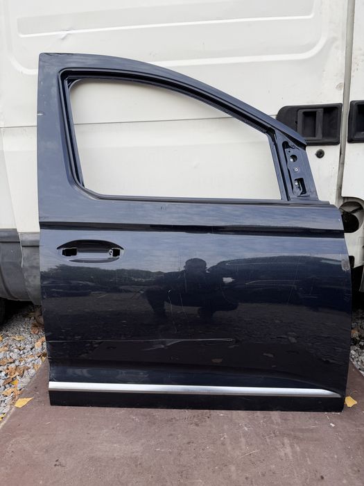 Врата VW Caddy 2020 год.-