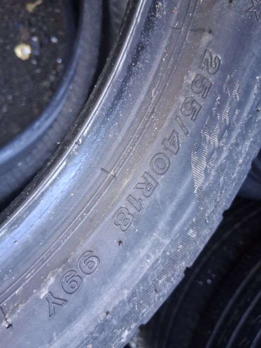 255 40 18 Bridgestone  2бр летни дот 2021г