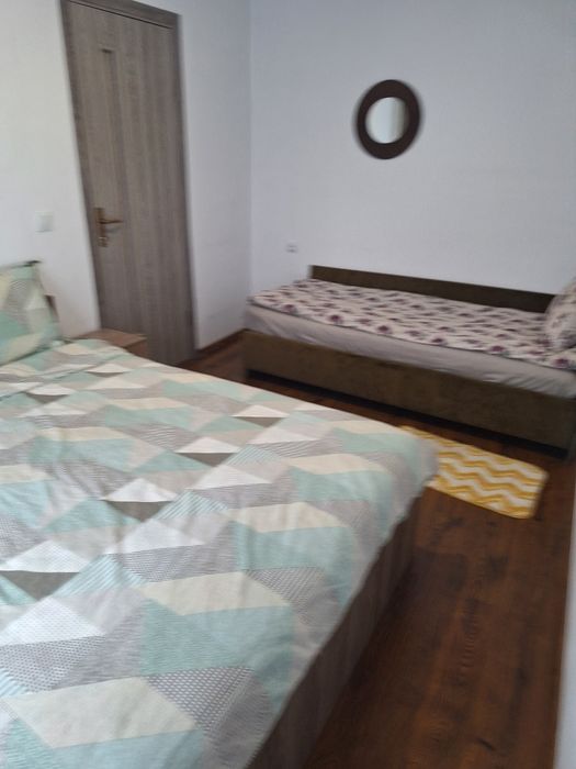 Cabana de inchiriat  . CASA MARA ocupată de revelion