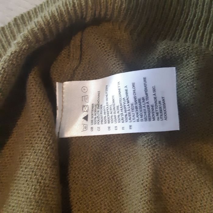 Cardigan tricotat H&M , superb !