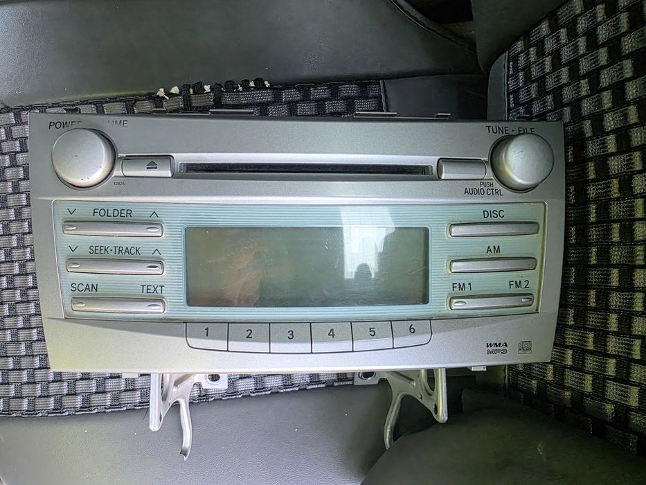 Продам заводской магнитафон для камри 40 (camry 40)
