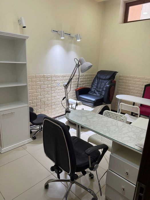 Ресторан "Яккасарой". Сдам в аренду отличный готовый салон красоты.