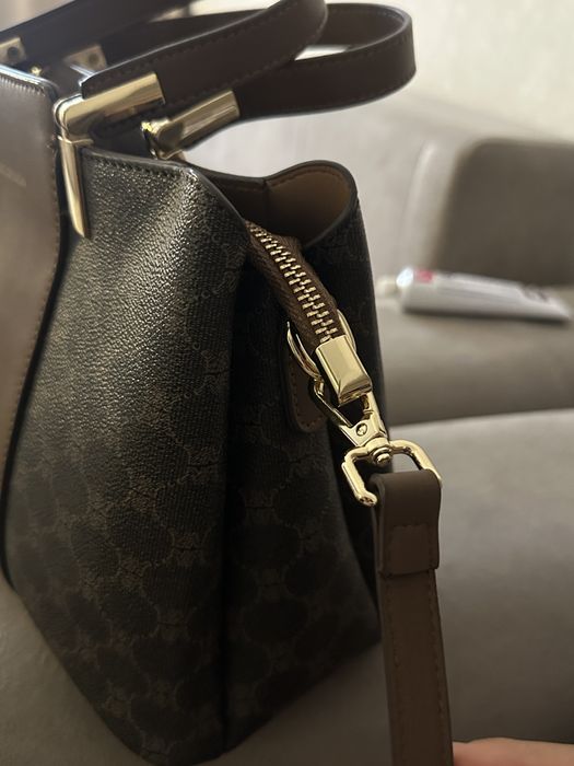 Сумочка вместительная