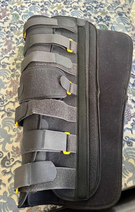 ортез коленного сустава