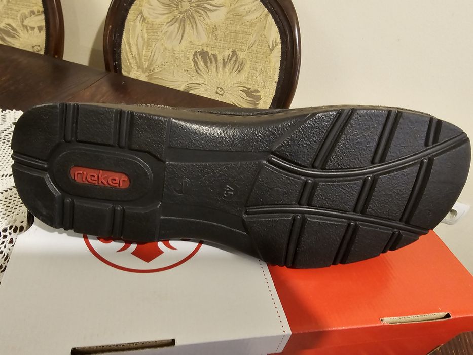 Нови обувки Rieker 44-45 номер