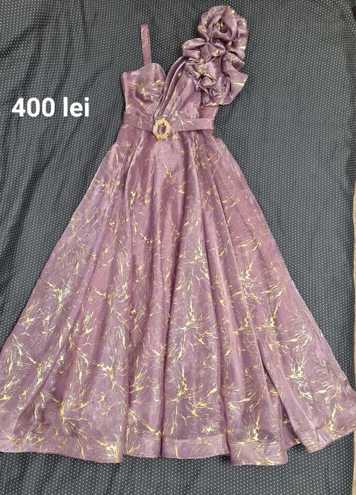 Rochii de seara,  purtate o singura data, toate sunt marimea 42