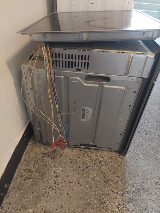 Продава се печка за вграждане с котлони и фурна  - Neff- Germany.