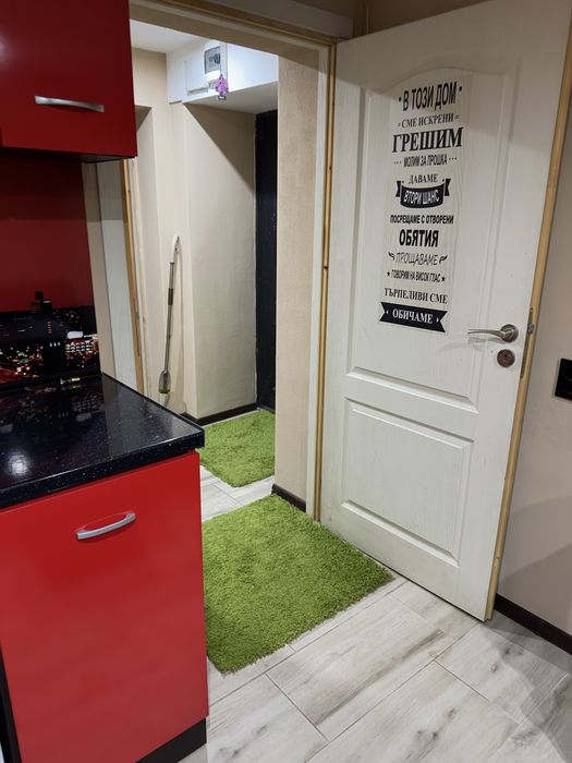 Дава се под наем Етаж от къща в Перник, Байкушева махала - 45 кв.м за 280.5 € - Снимка #1