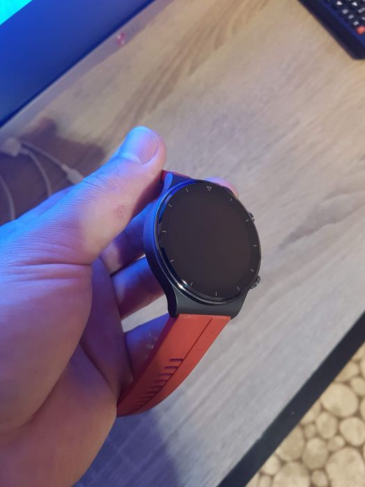 Часовник Huawei GT 2 Pro