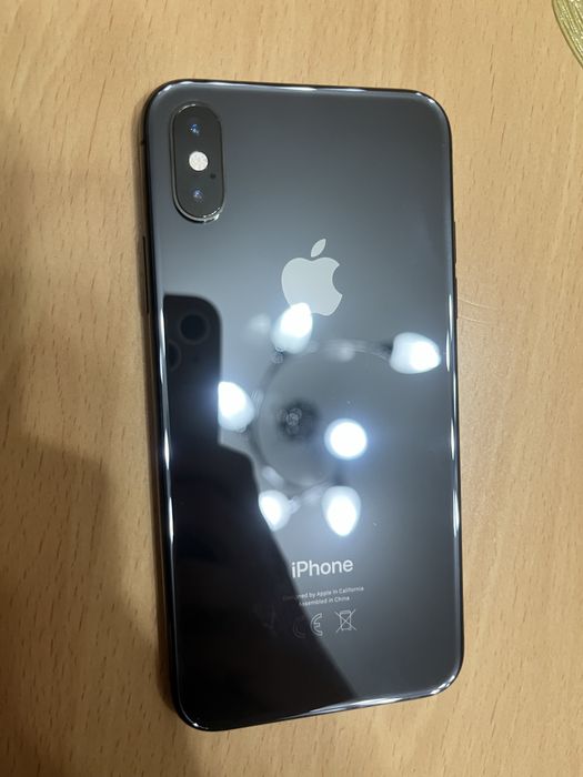 Продам iPhone XS