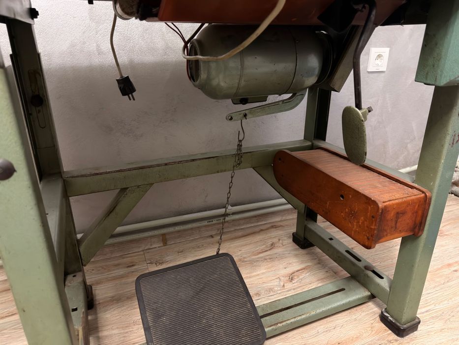 Професионална шевна машина Textima