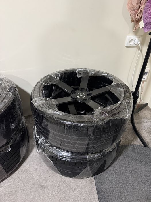 245/35/R20. Balon yaxwi sinmagan