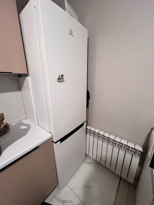 Срочно продам холодильник