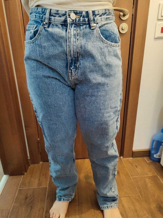 НОВИ женски дънки, тип Mom Fit, Размер 44