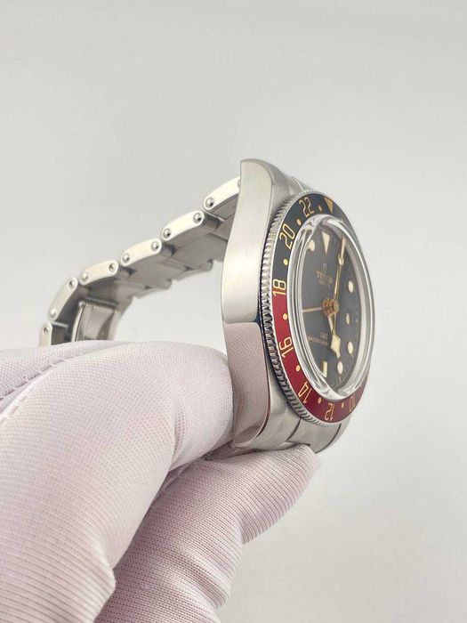 Часы Tudor Black Bay GMT