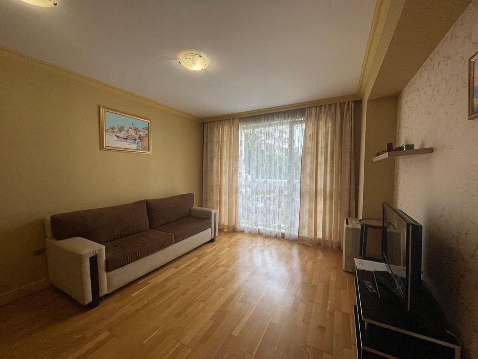 Двустаен апартамент, под наем, Св.Св. Константин и Елена